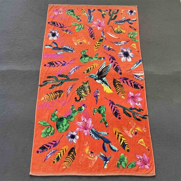 Serviette de plage surdimensionnée avec broderie monogramme