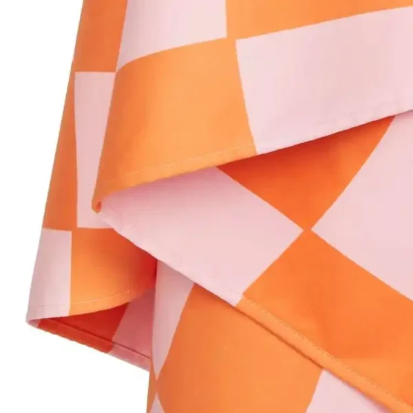 Quick-Dry Microfiber Beach Towel With Custom Sublimation (1) Quick-Dry Microfiber Beach Towel With Custom Sublimation