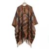 Poncho de rizo con ribete de contraste